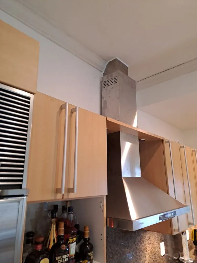 Slide of Handyman Ustynovych