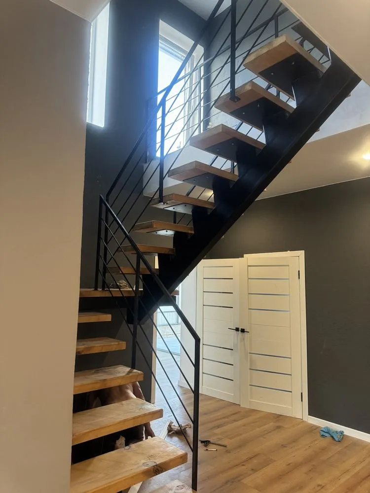 Slide of Handyman Ustynovych