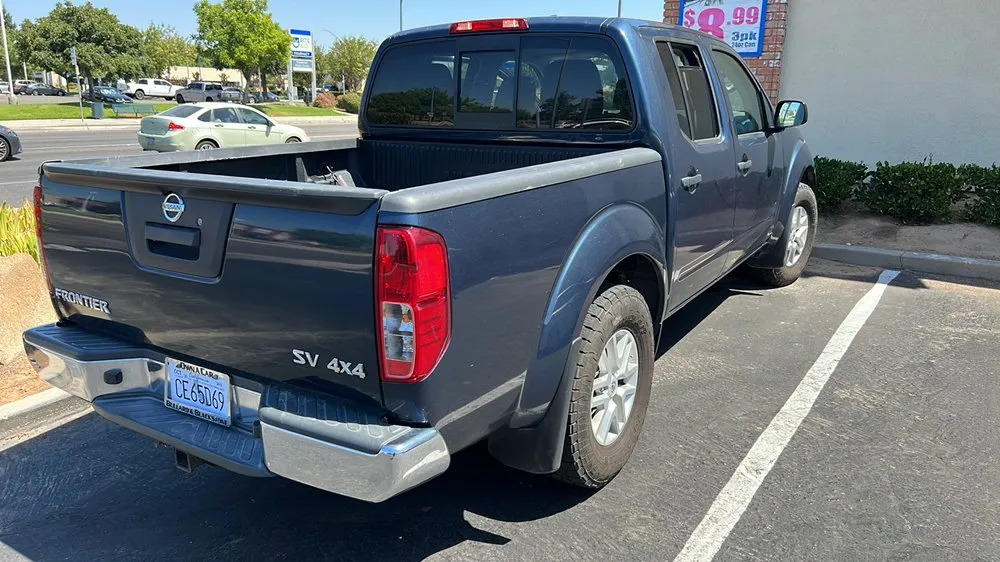 Slide of Handymanj559