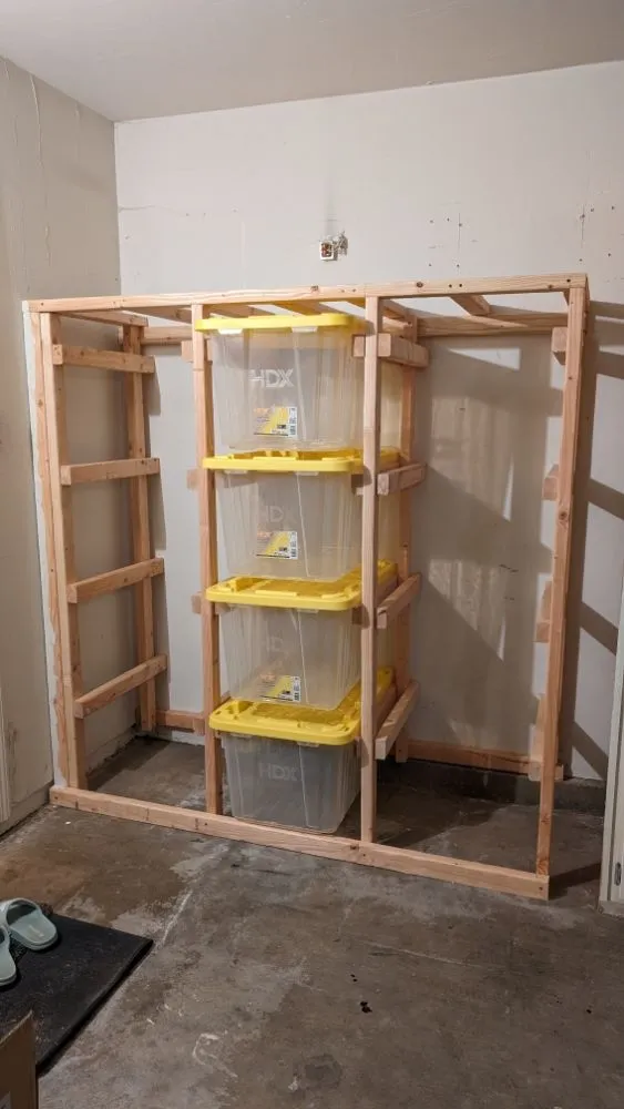 Slide of HandyMax Solutions