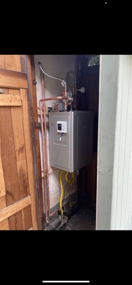 Expert drain cleaning in Reseda, CA by Happy Flushin Plumbing