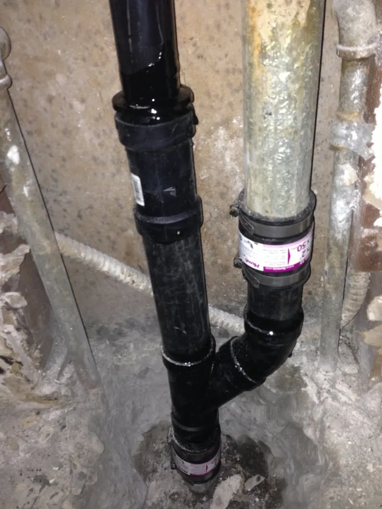 Emergency pipe repair in Burbank, CA by Hard Hat Rooter and Plumbing