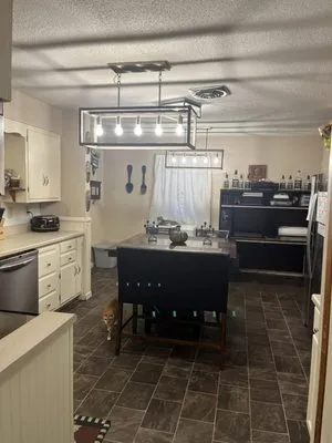 Hardman Restoration Logo