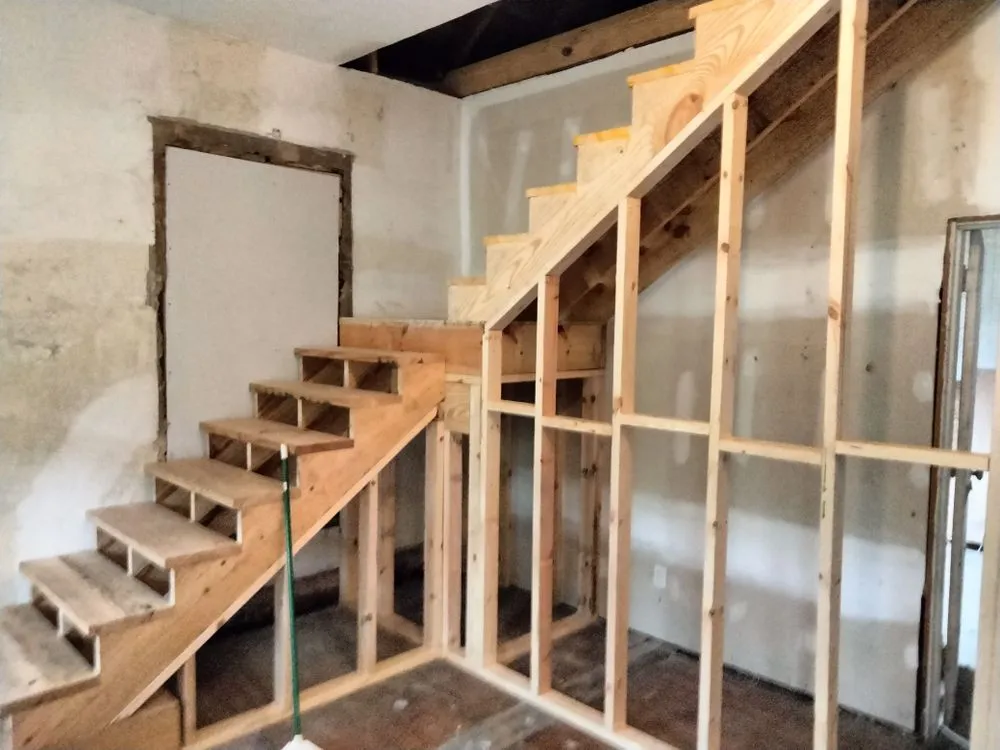 Slide of Harris construction