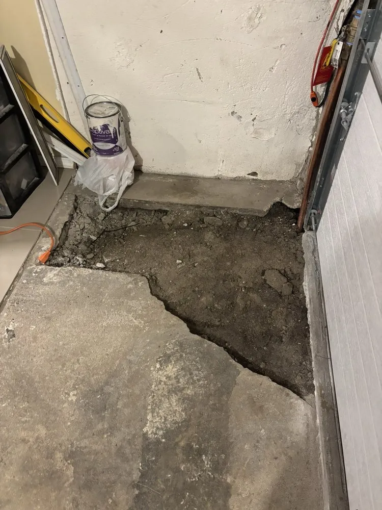 Slide of Harris Water Main & Sewer Contractors