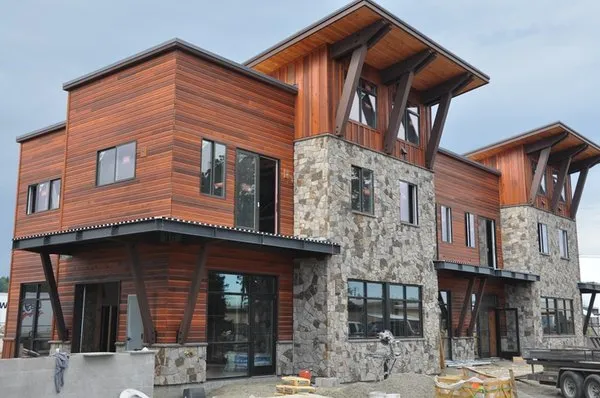 Harvey & Price Mechanical Contractors Logo