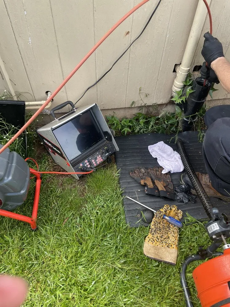 Slide of Hawaii Drain Cleaning Squad