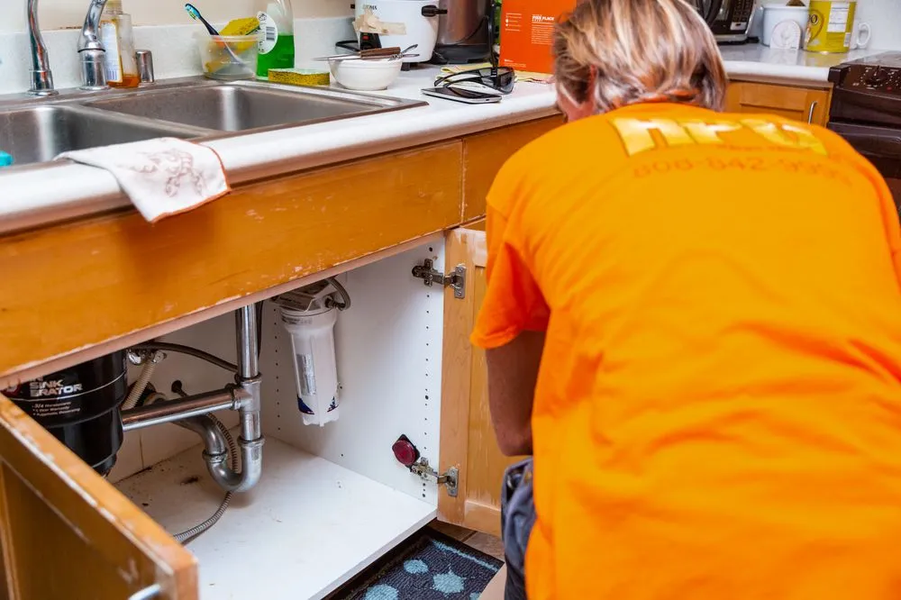 Reliable water heater service experts serving Honolulu, HI - Hawaii Plumbing Group