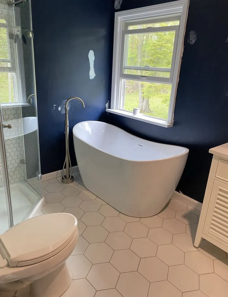 Slide of Hawkeye Home Improvements