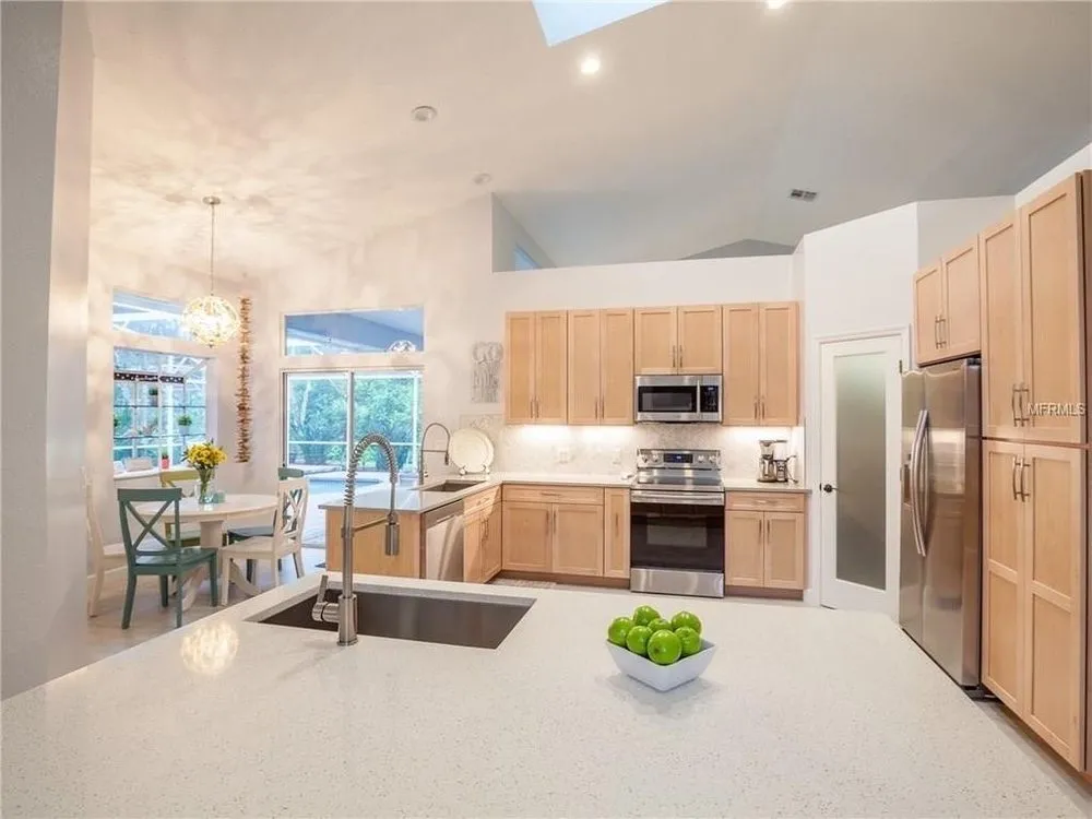 Slide of HD Maintenance Pro's