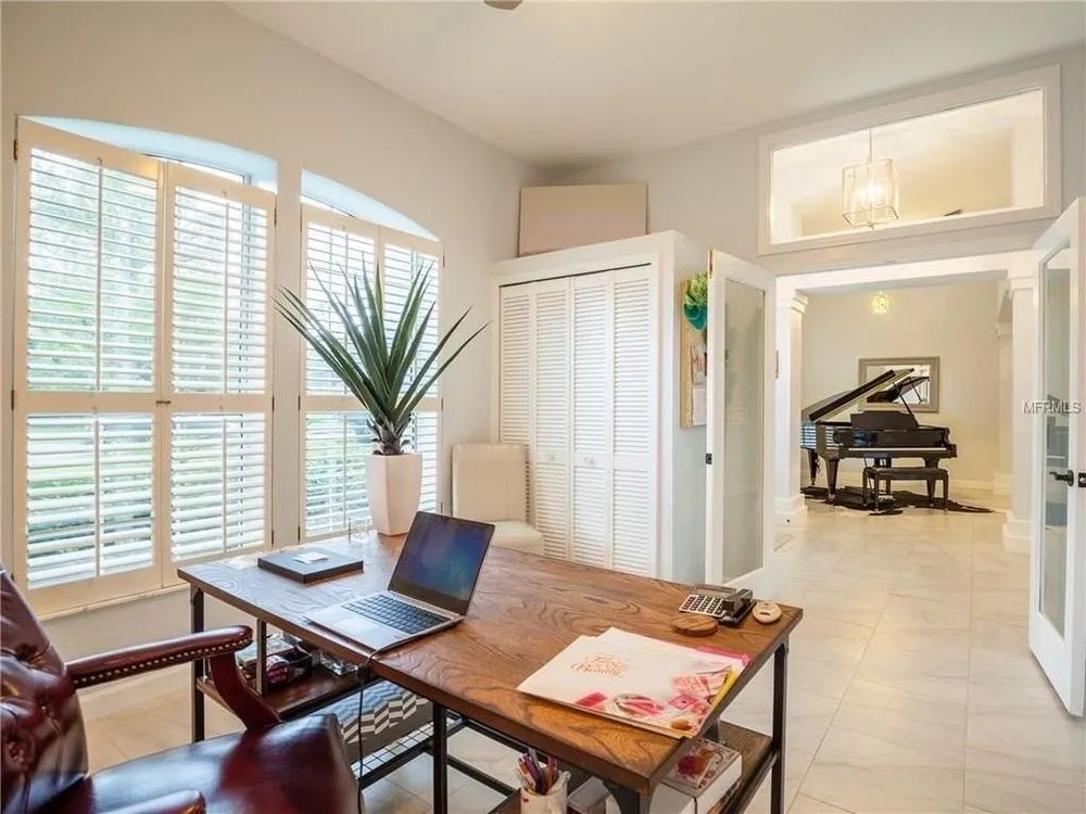 Slide of HD Maintenance Pro's