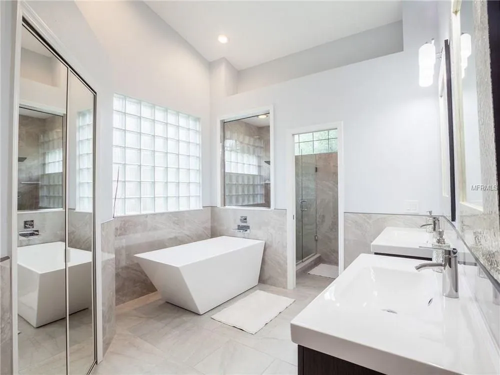 Slide of HD Maintenance Pro's