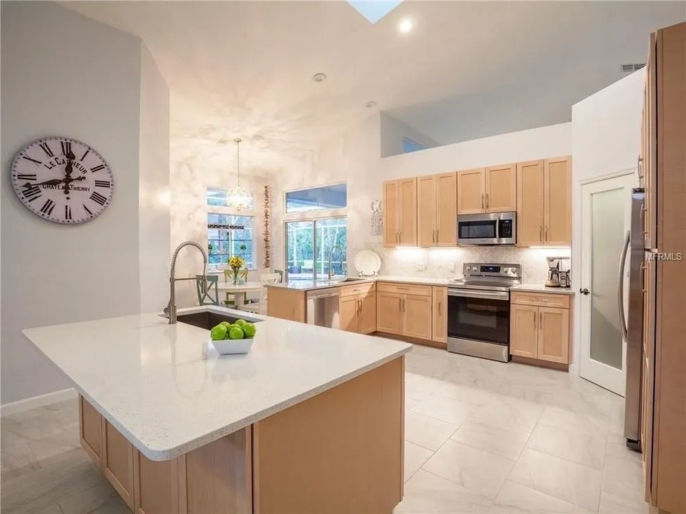 Slide of HD Maintenance Pro's