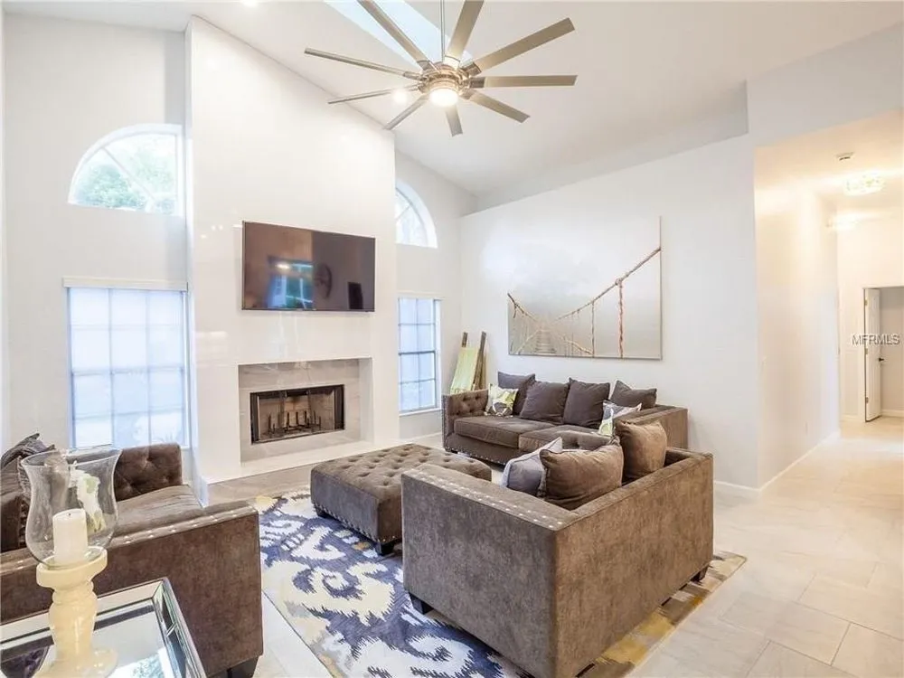 Slide of HD Maintenance Pro's