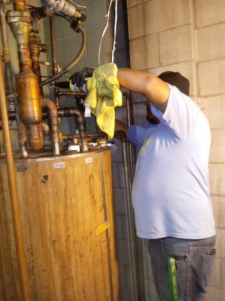 Slide of HD Plumbing And Mechanical