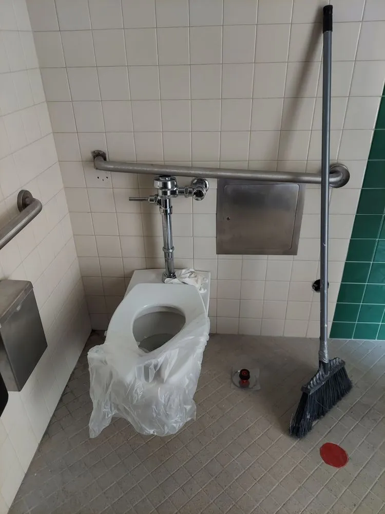 Slide of HDZ Plumbing