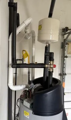 Heinco Plumbing Services Logo