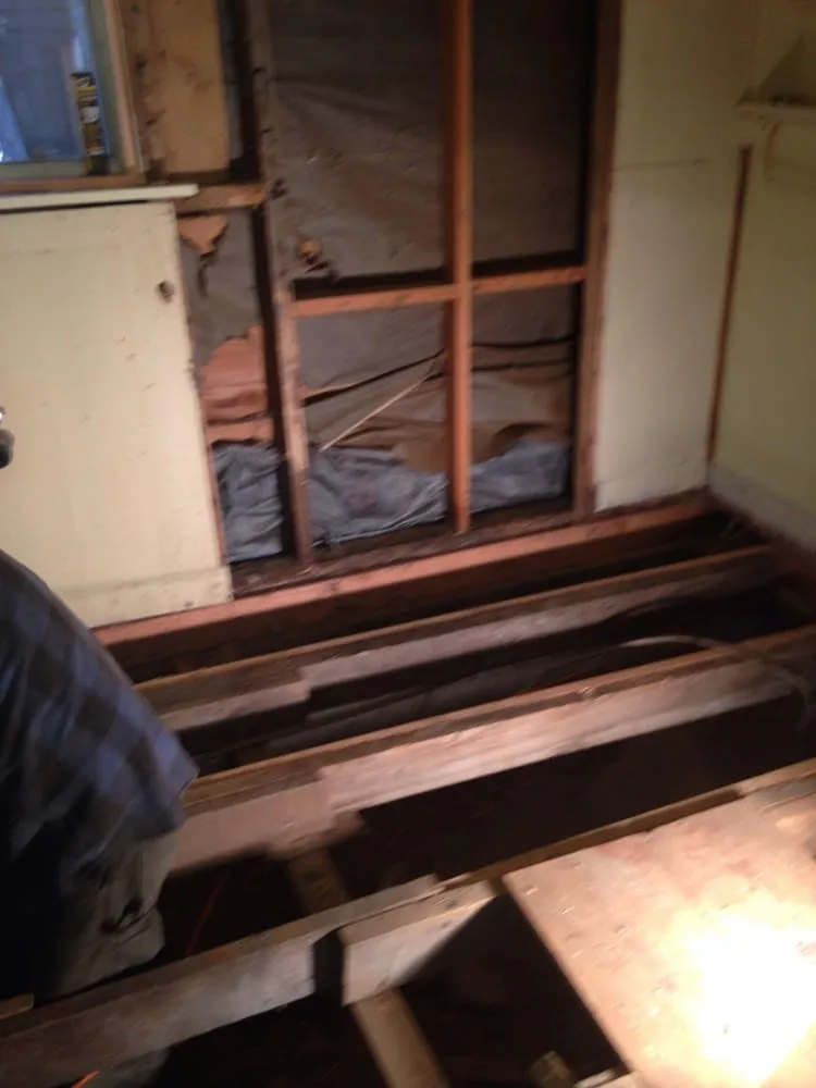 Slide of Heinricy Construction