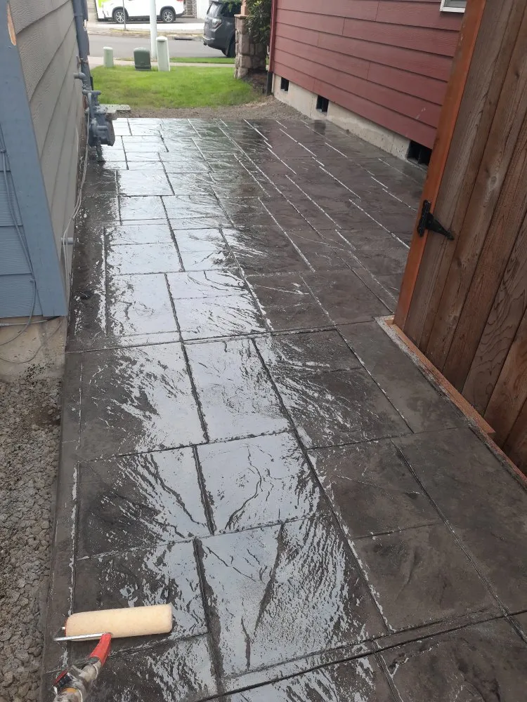 Slide of Helikson And Sons