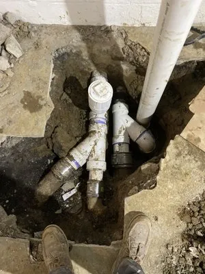 Henderson Plumbing and Heating Logo