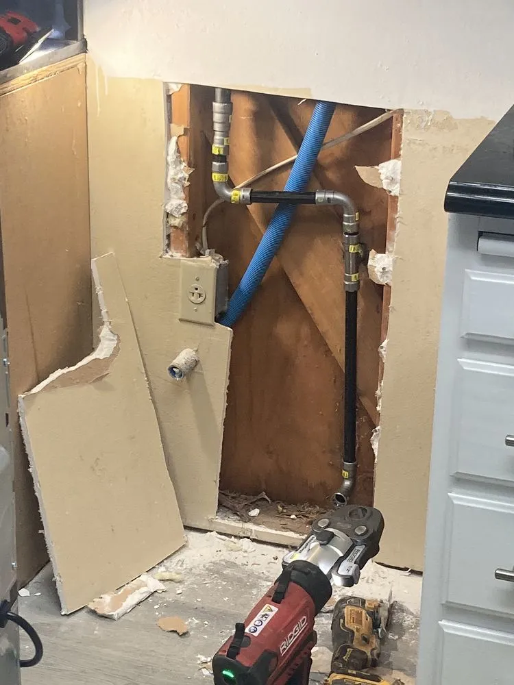 Top-rated leak detection in Corona, CA by Henley's Plumbing & Air