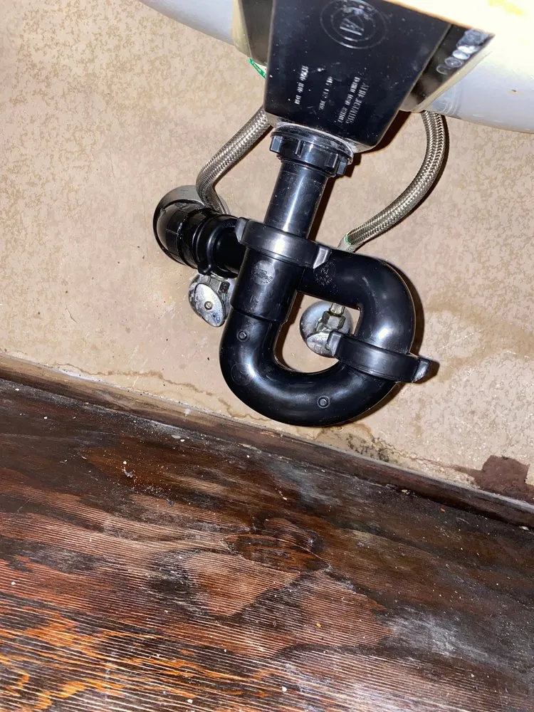 Slide of Henley's Plumbing & Air