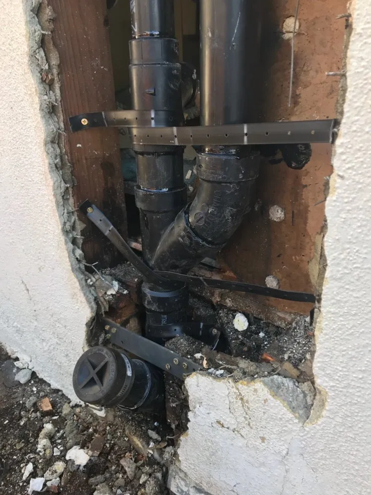 Slide of Henrik Plumbing