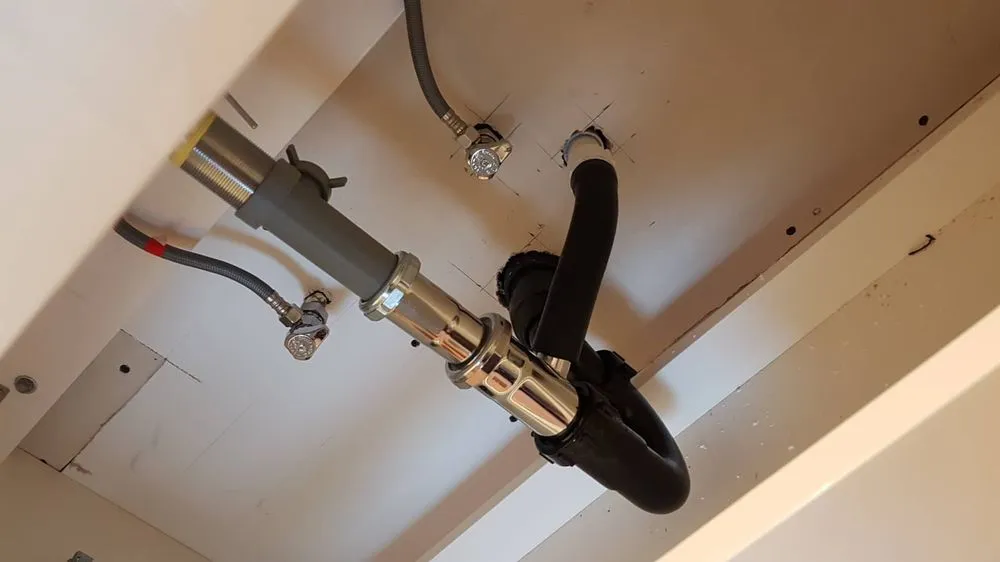 Slide of Henri’s Plumbing