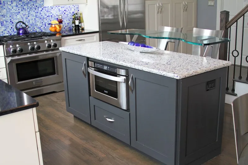 Reliable water heater service experts serving Des Peres, MO - Henry Kitchen & Bath