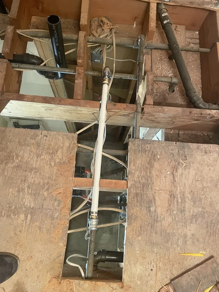 Slide of Henrys Handyman Services