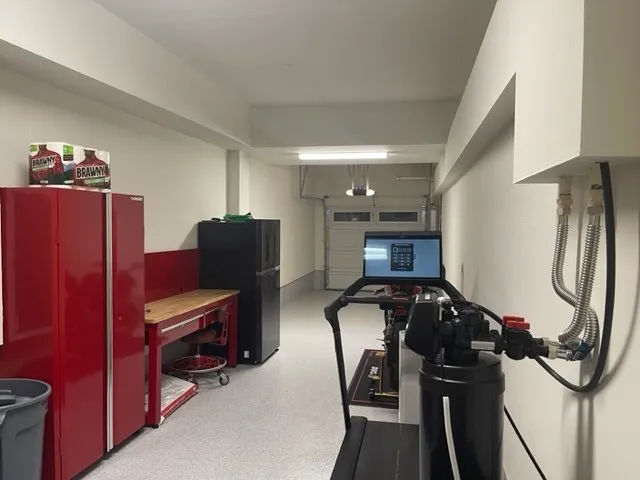 Slide of Henry's Painting And Drywall