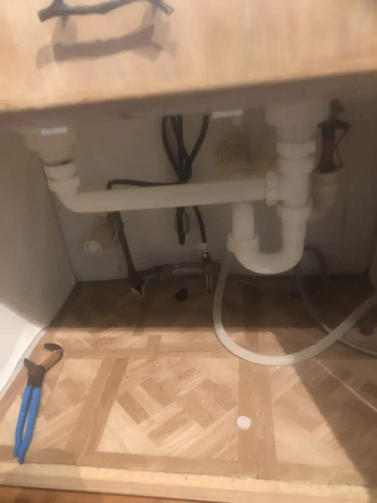 Slide of Henry's Plumbing