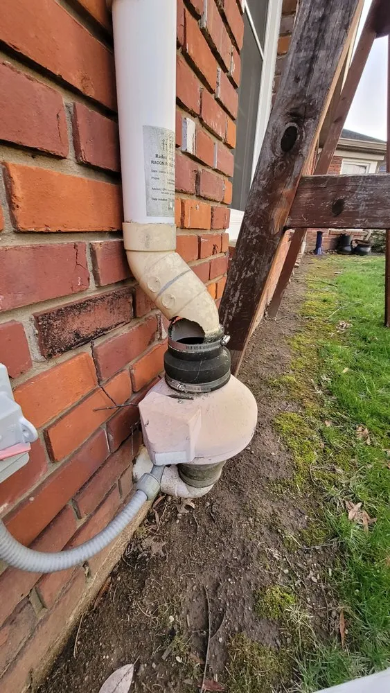 Slide of Hensley Handyman Service