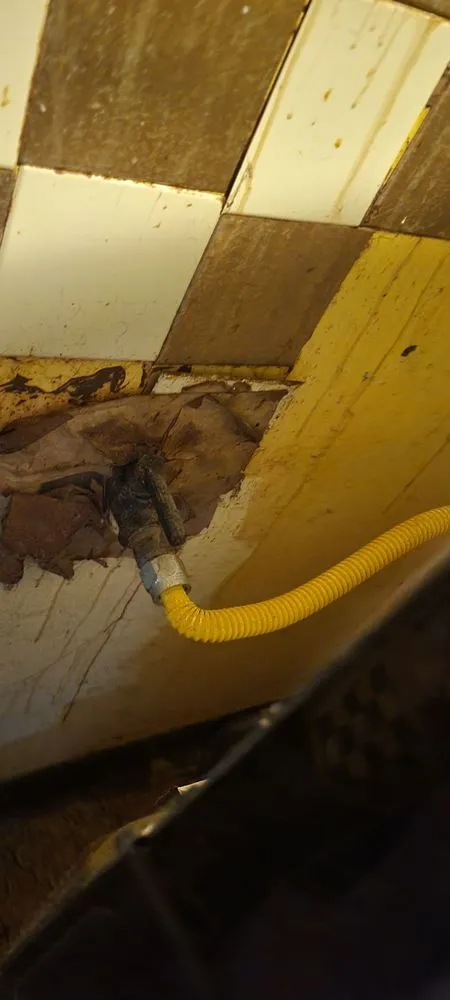 Slide of Henson's Plumbing Service