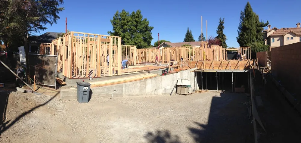 Expert pipe repair for homes in Redwood City, CA by Henthorn Plumbing