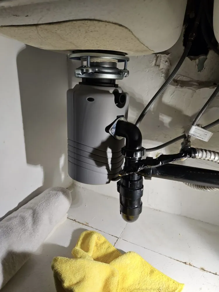 Quality pipe repair for homes in Los Angeles, CA by Hermes Plumbing and Rooting