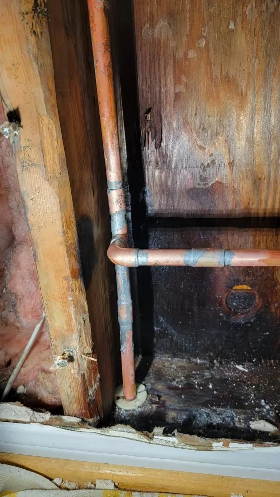 Reliable water heater service experts serving Los Angeles, CA - Hermes Plumbing and Rooting