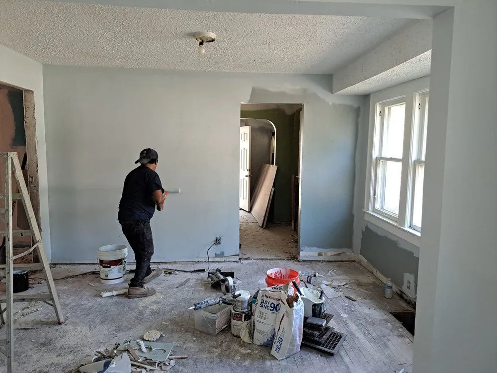 Slide of Hernandez Construction Do It All