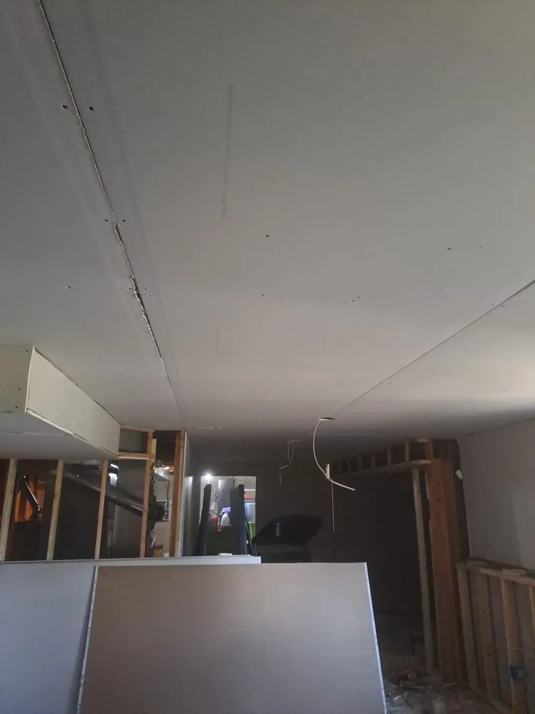 Slide of Hernandez Construction Do It All