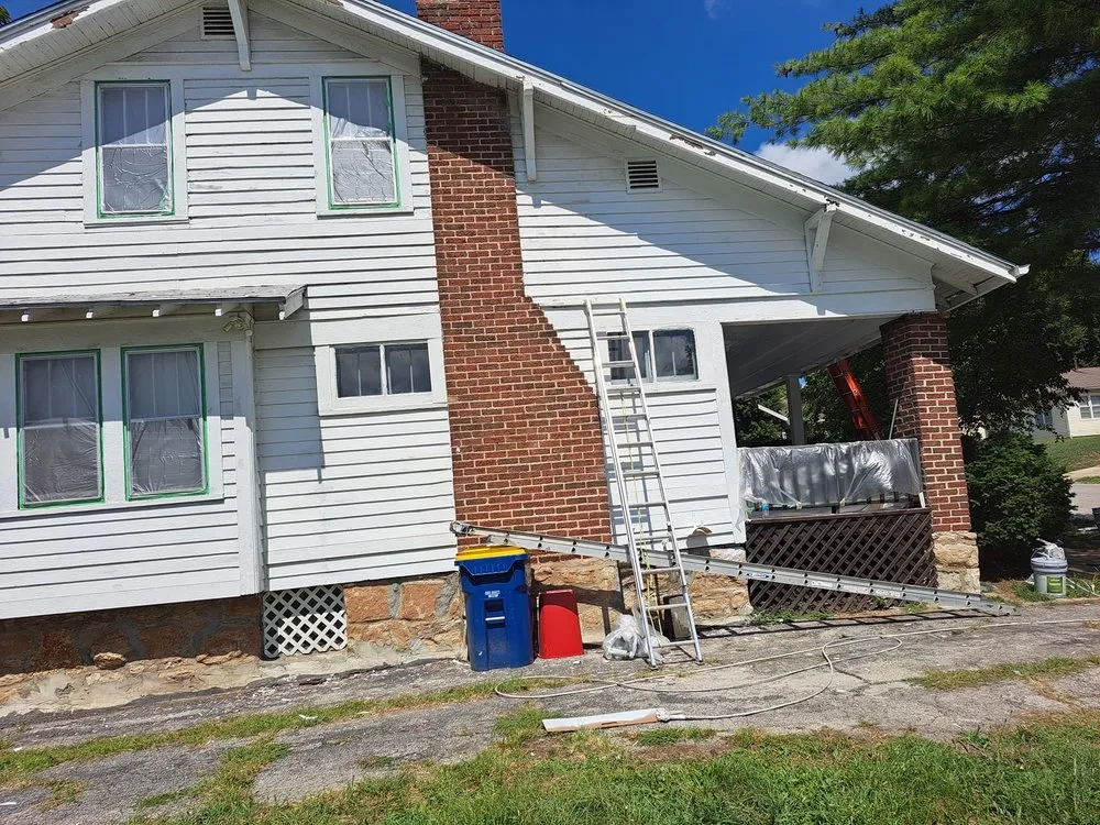 Top-rated water heater service for homes in Kansas City, MO by Hernandez Construction Do It All