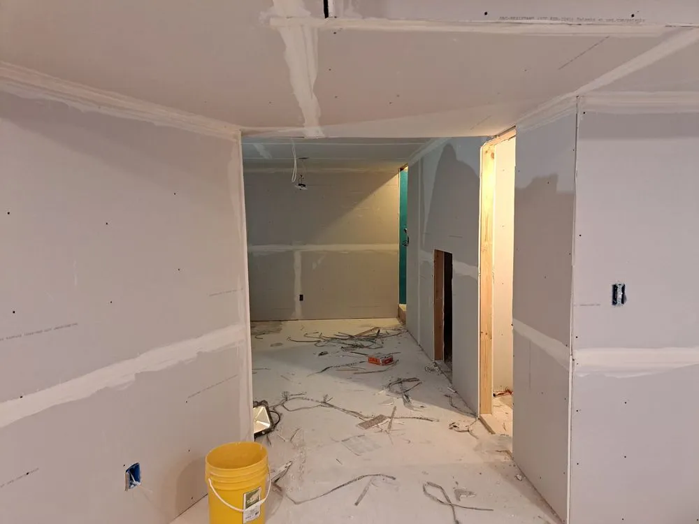 Slide of Hernandez Construction Do It All