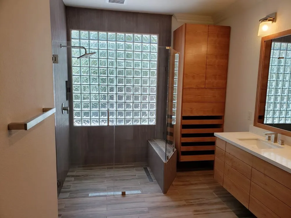 Slide of Hernandez Construction