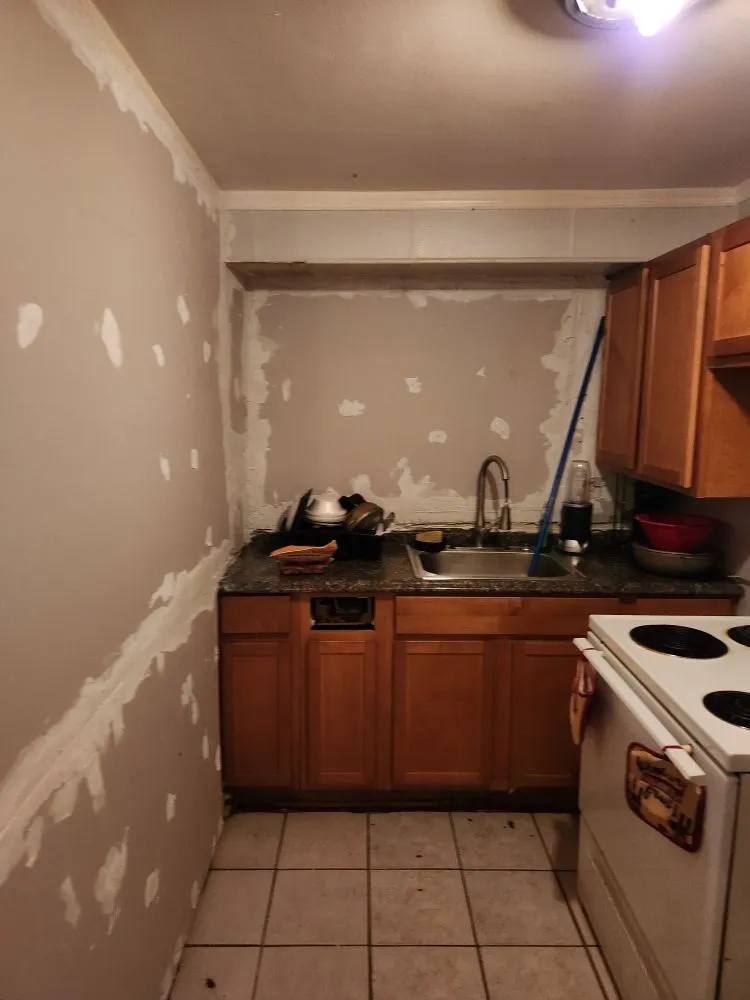 Slide of Hernandez Handyman