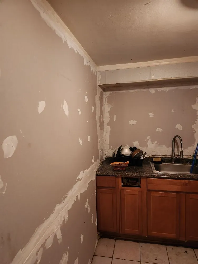 Slide of Hernandez Handyman