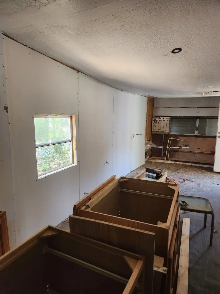 Slide of Hernandez Handyman