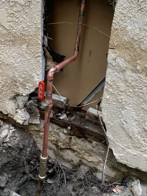 Hernandez Plumbing Logo