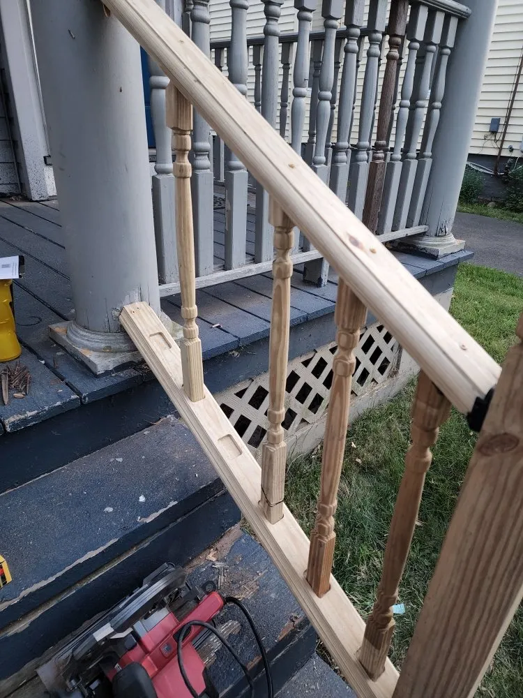 Slide of Hessi's Handy Services