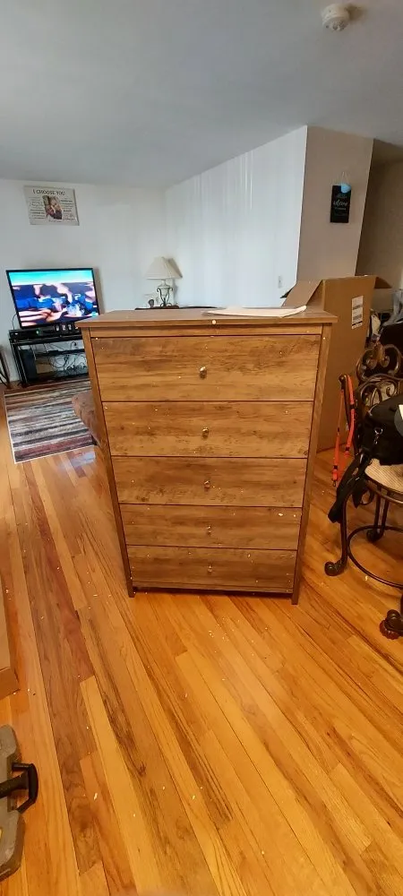 Slide of Hessi's Handy Services