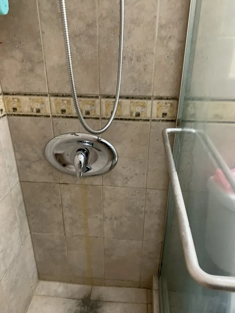 Slide of HH Plumbing Services & Repairs