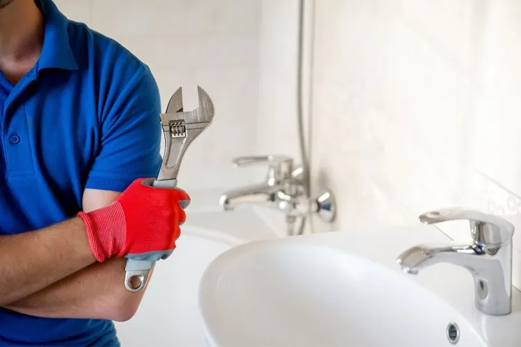 Professional emergency plumbing experts serving D'Iberville, MS - High Tide Plumbing